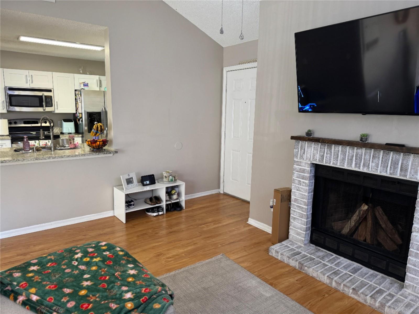 HIDDEN SPGS CONDO - Residential Lease