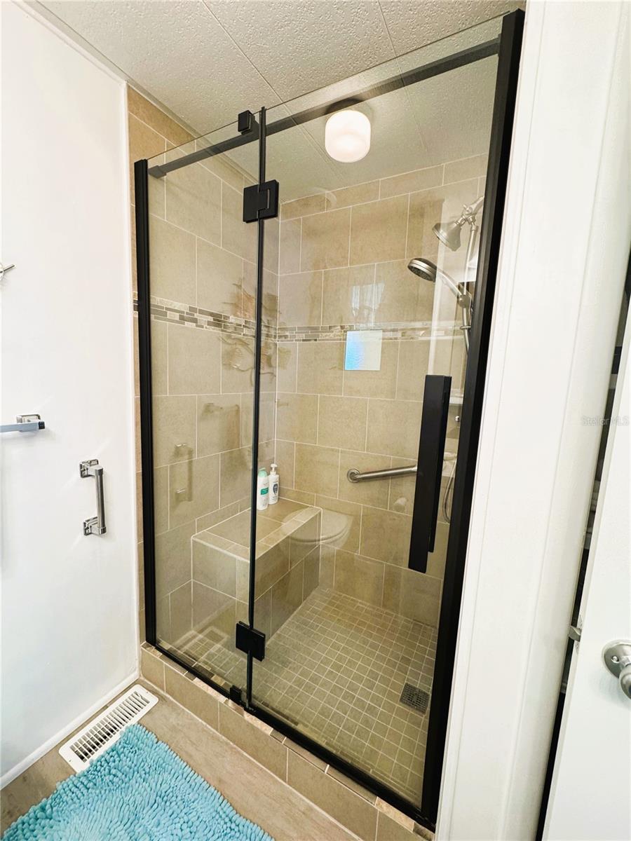 HAWTHORNE AT LEESBURG A COOP - Residential