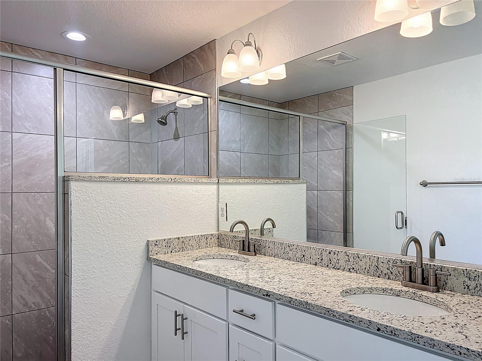 RAINBOW LAKES ESTATE - Residential