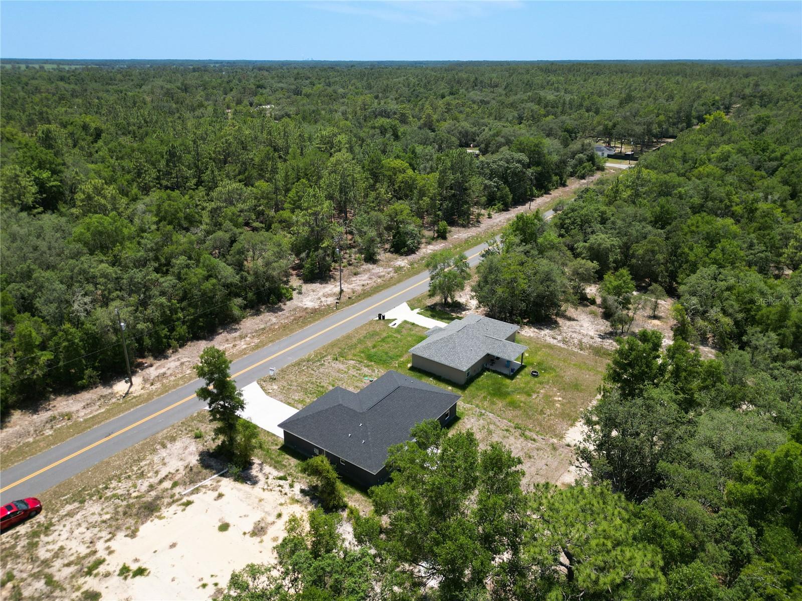 RAINBOW LAKES ESTATE - Residential