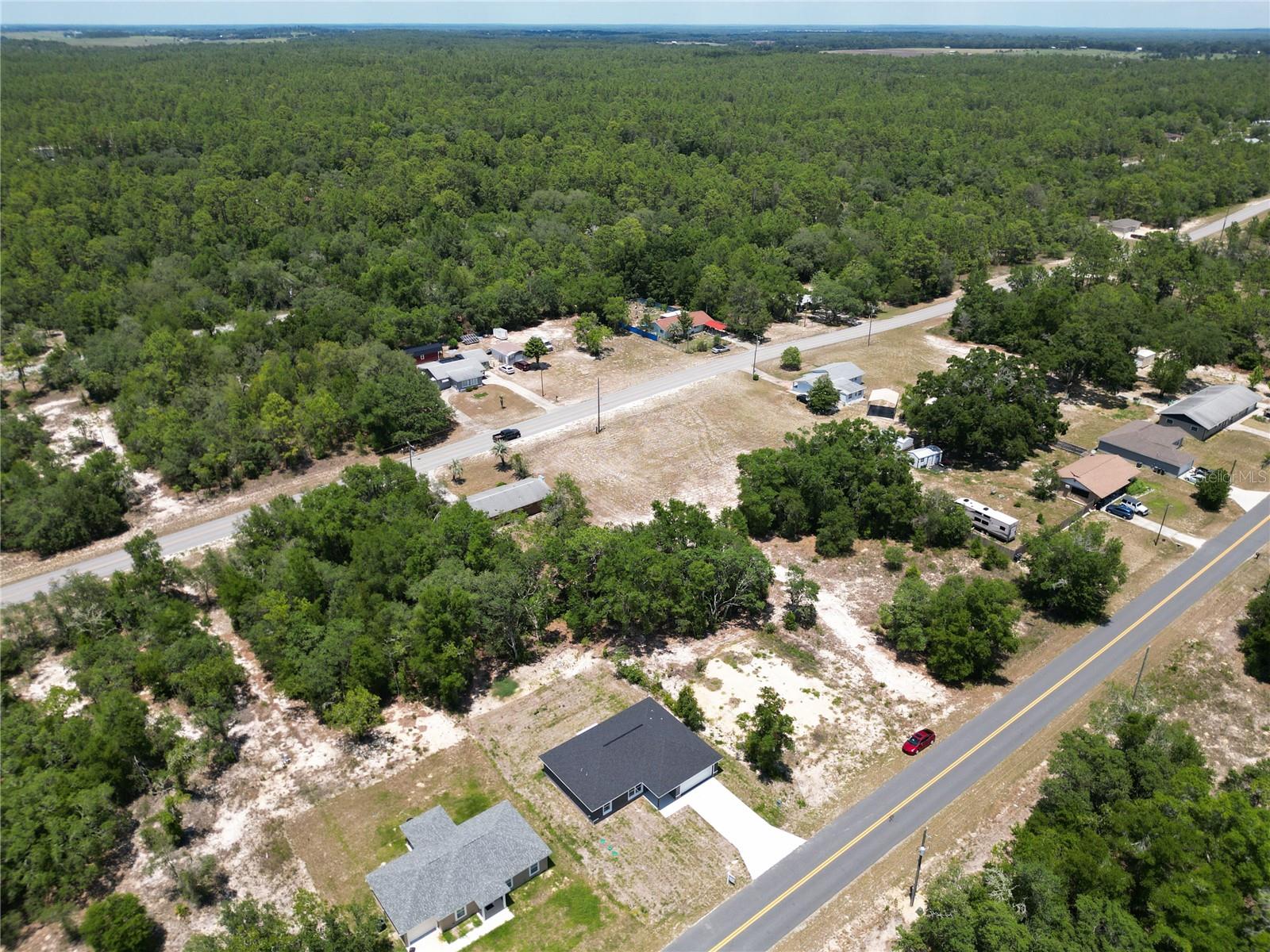 RAINBOW LAKES ESTATE - Residential