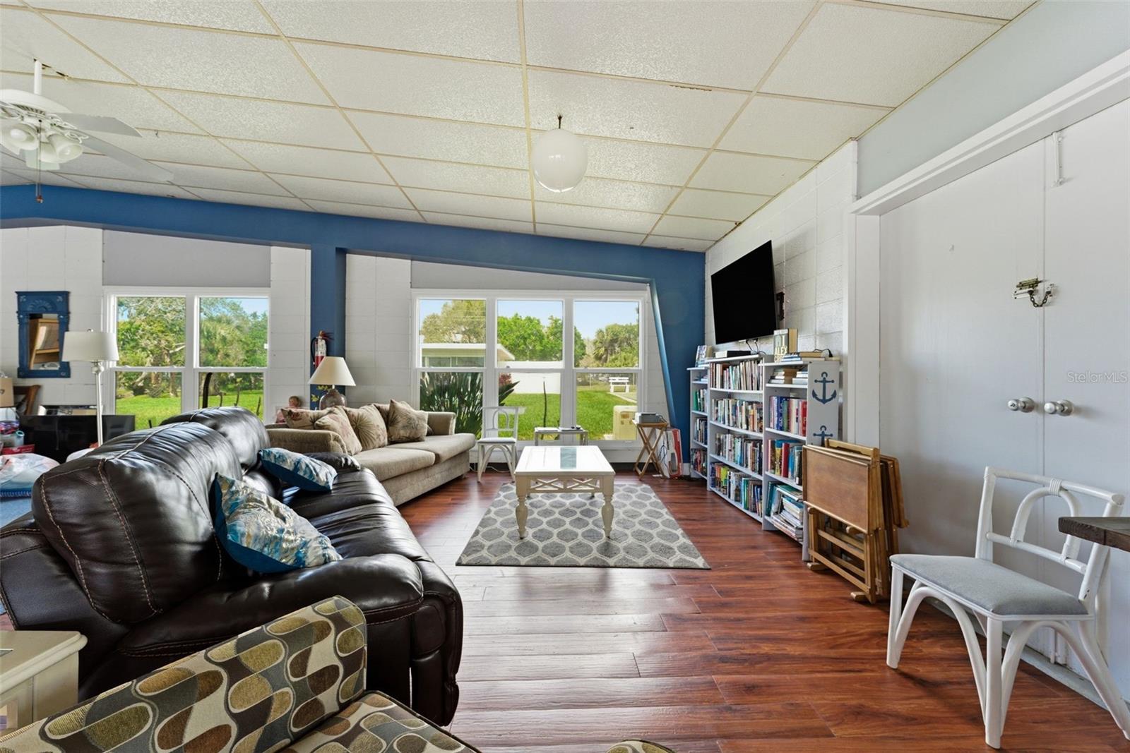 OAKWOOD VILLA SEC A - Residential