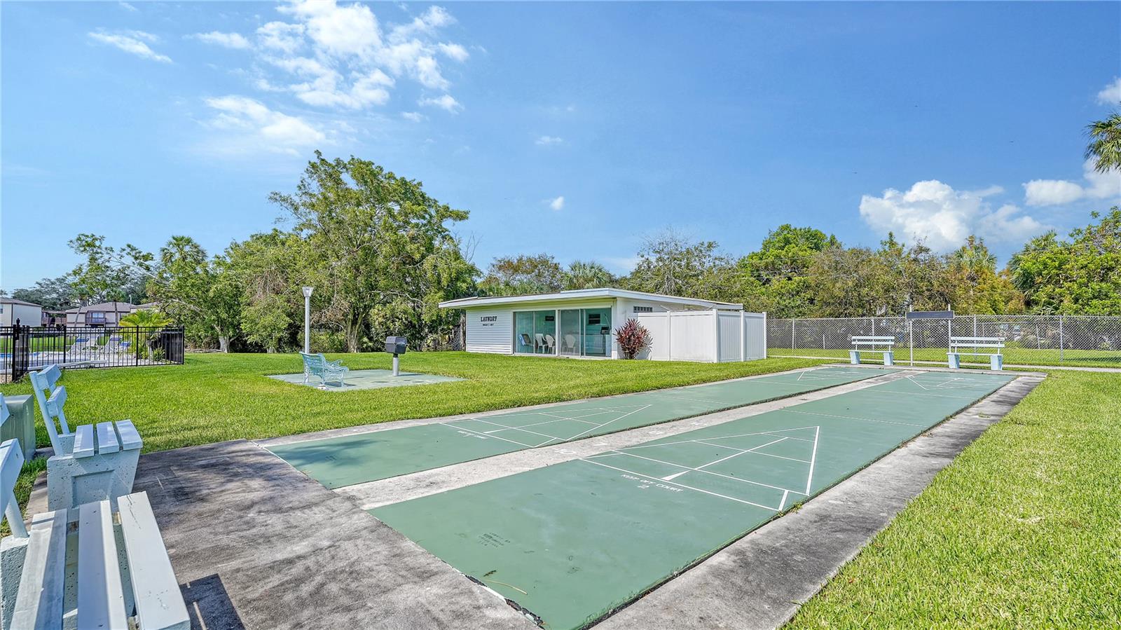 OAKWOOD VILLA SEC A - Residential