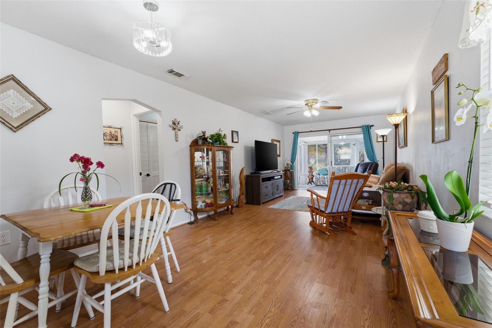 OAKWOOD VILLA SEC A - Residential