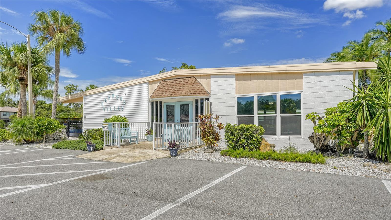 OAKWOOD VILLA SEC A - Residential