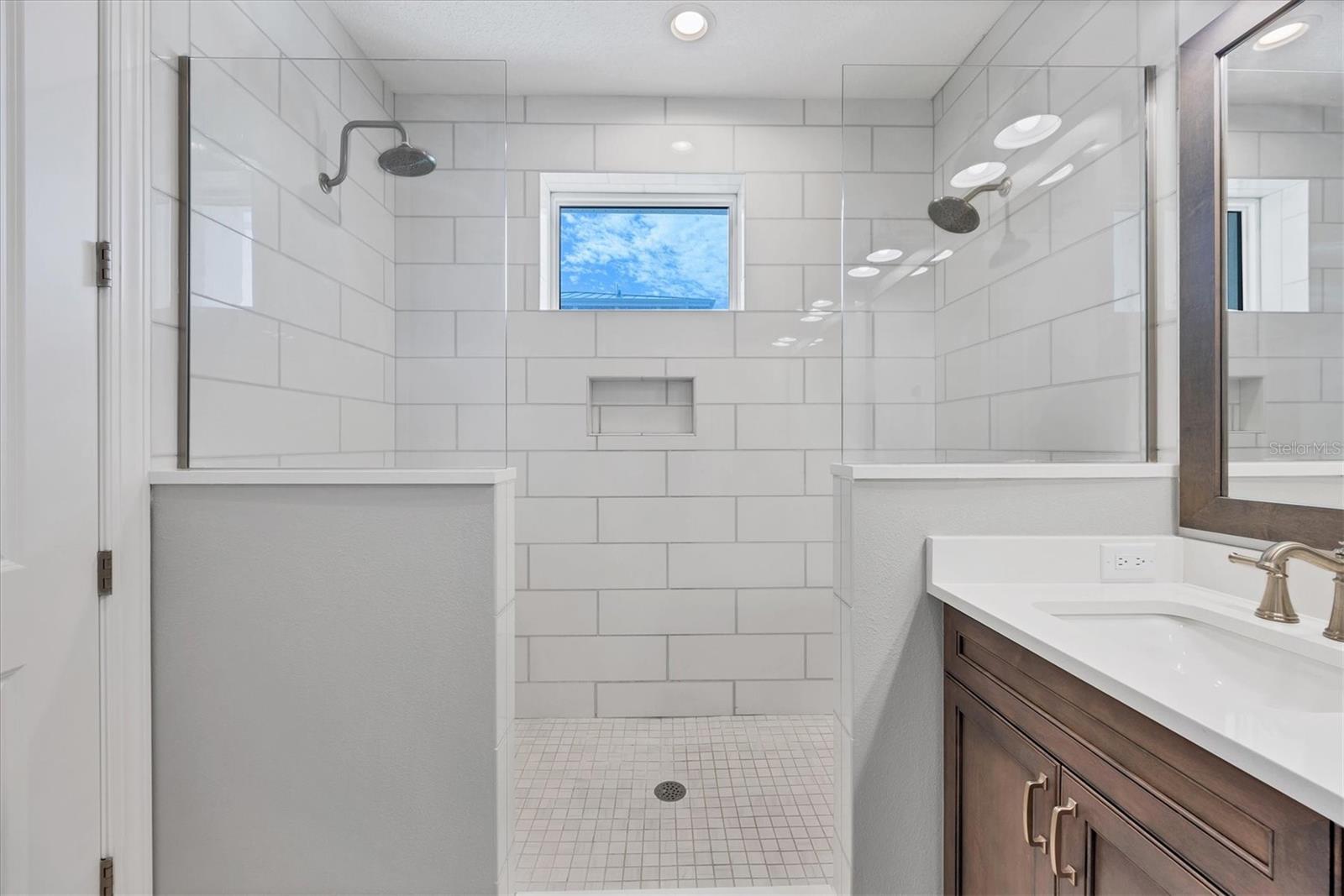 LONGBOAT KEY BAYVIEW ESTATES - Residential