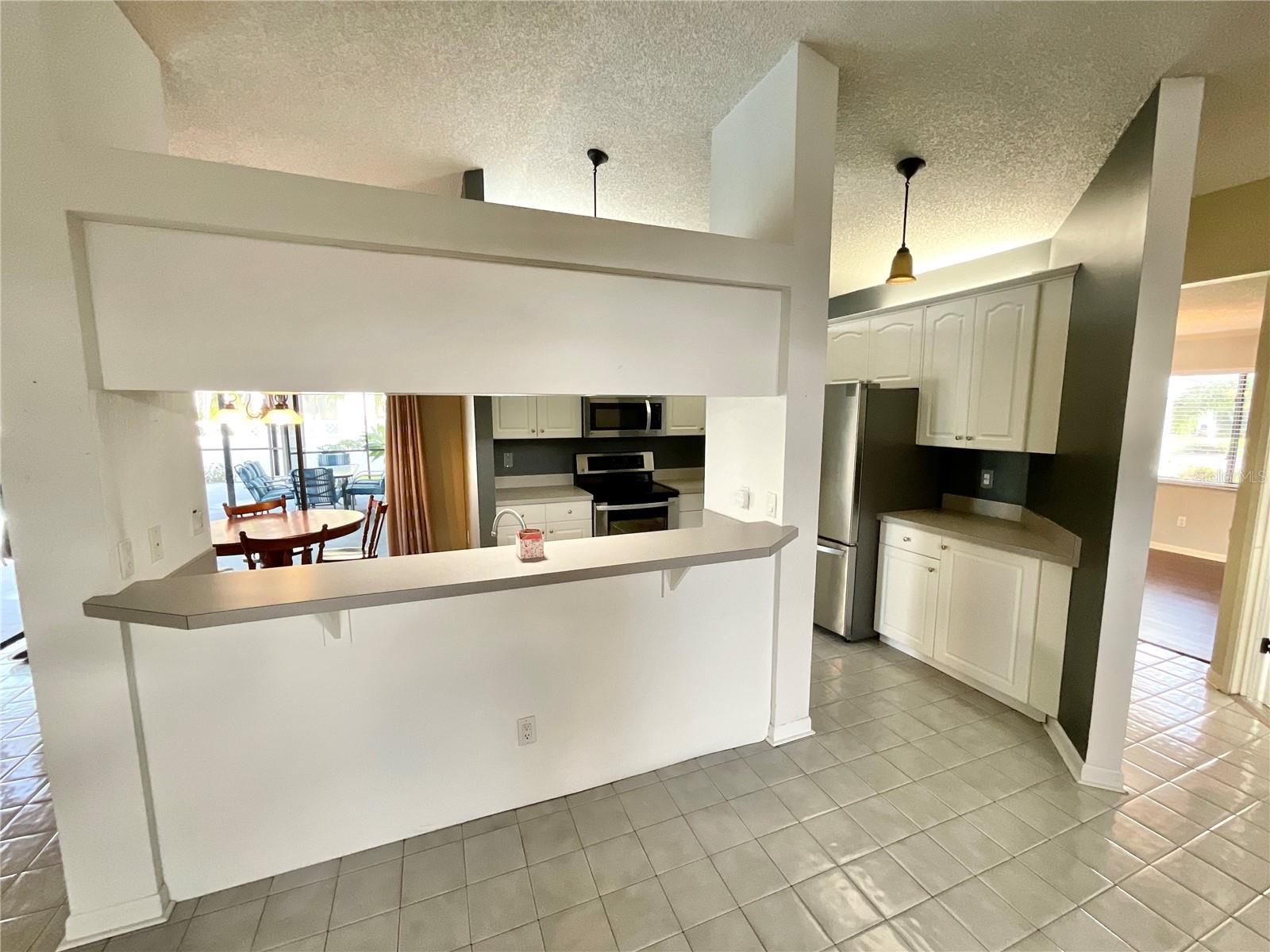 RIVERSIDE OAKS - Residential Lease