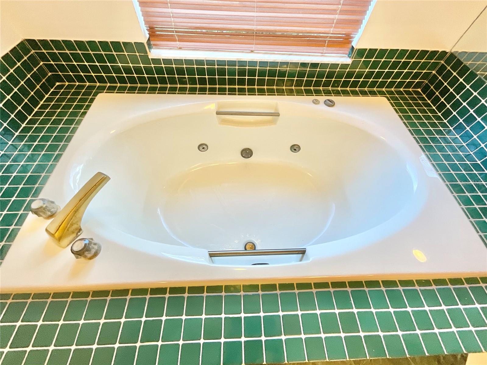 RIVERSIDE OAKS - Residential Lease