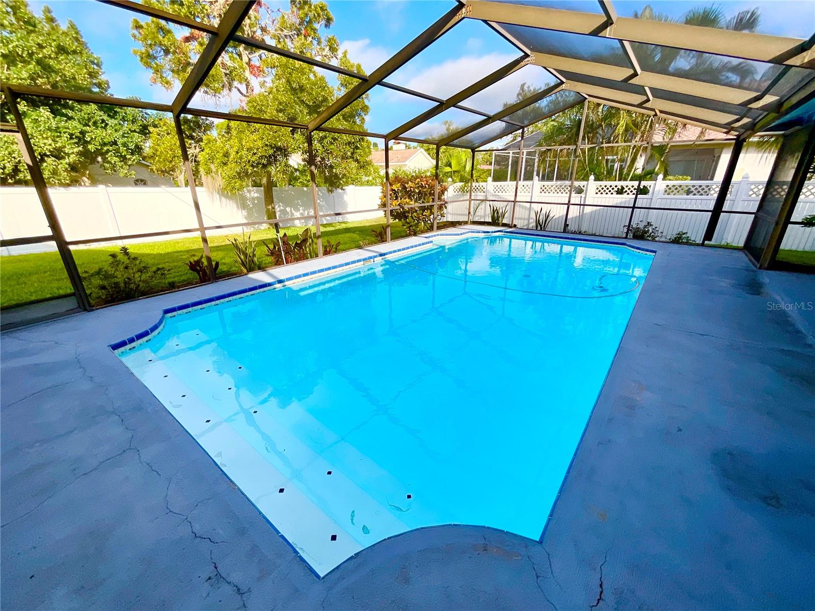 RIVERSIDE OAKS - Residential Lease