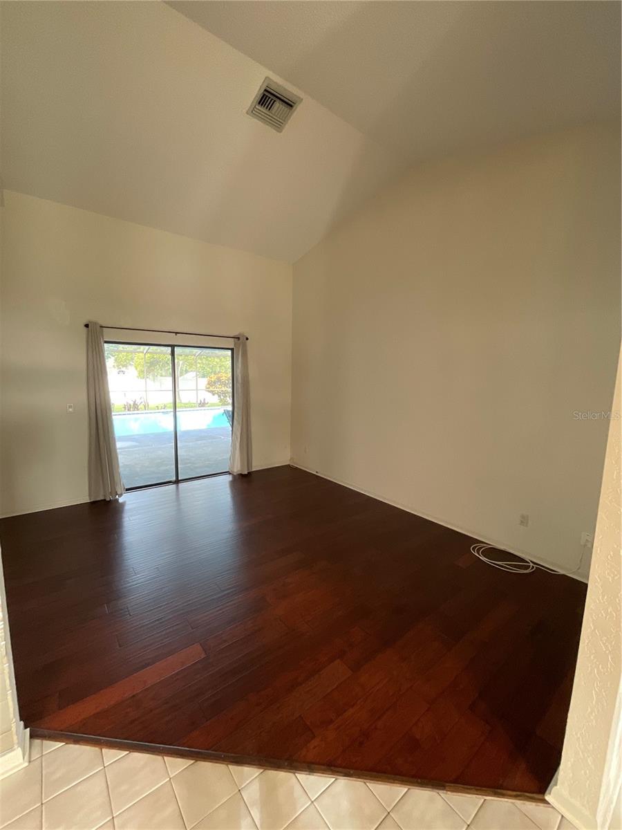 RIVERSIDE OAKS - Residential Lease