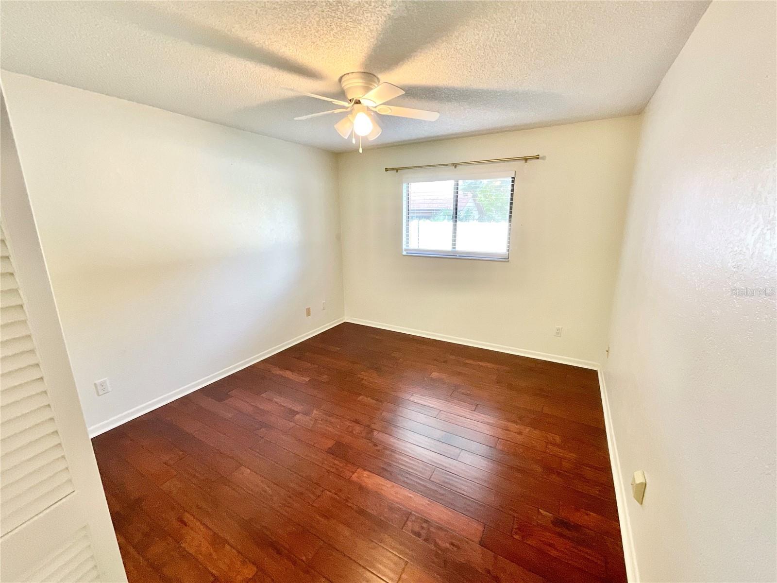 RIVERSIDE OAKS - Residential Lease