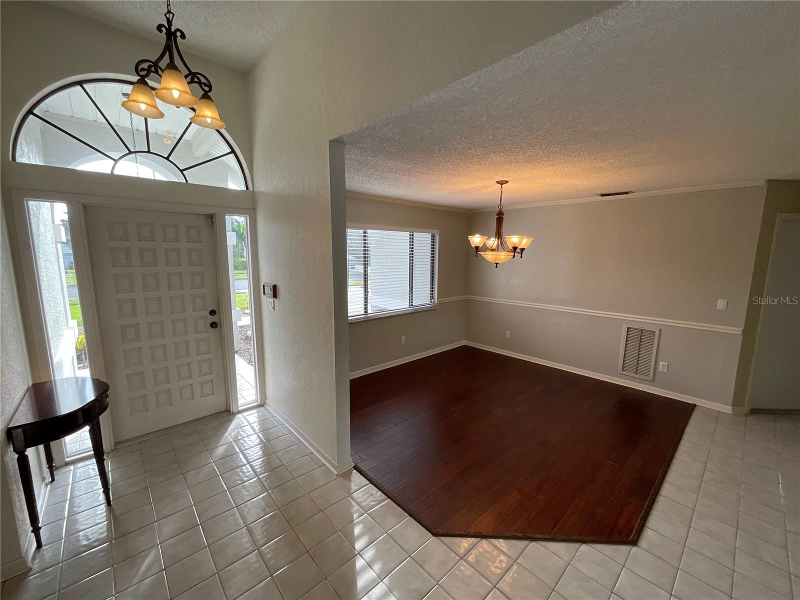 RIVERSIDE OAKS - Residential Lease