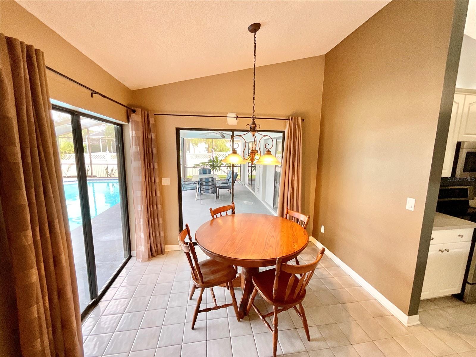 RIVERSIDE OAKS - Residential Lease