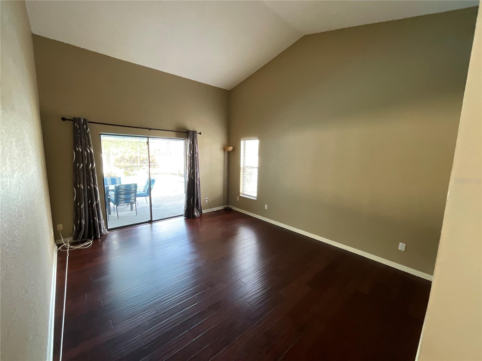 RIVERSIDE OAKS - Residential Lease