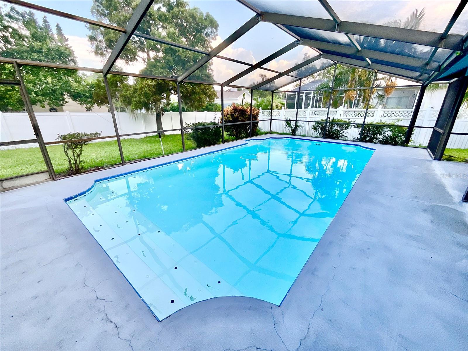 RIVERSIDE OAKS - Residential Lease