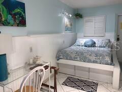 BAYSIDE CONDO - Residential