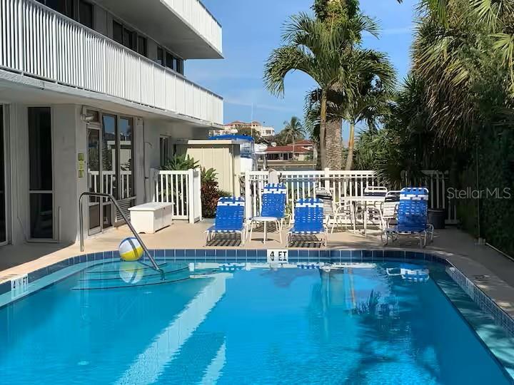 BAYSIDE CONDO - Residential