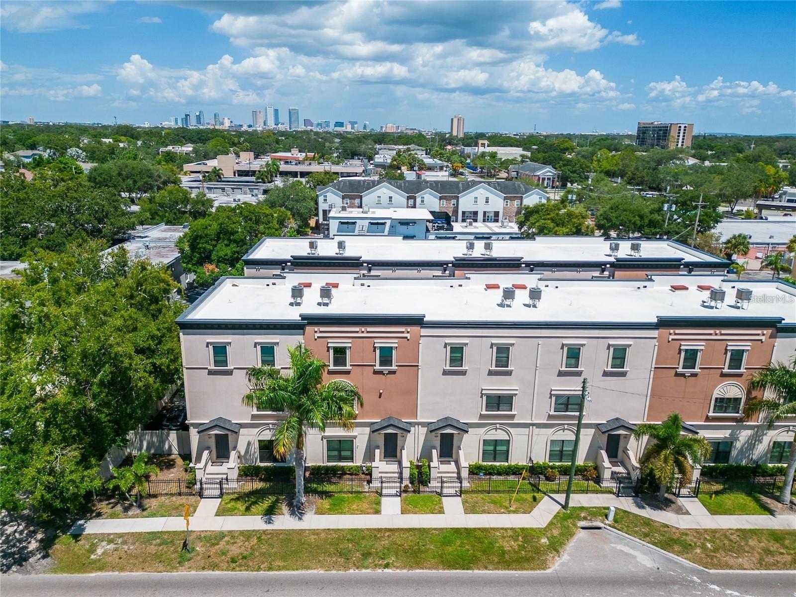 View TAMPA, FL 33609 townhome