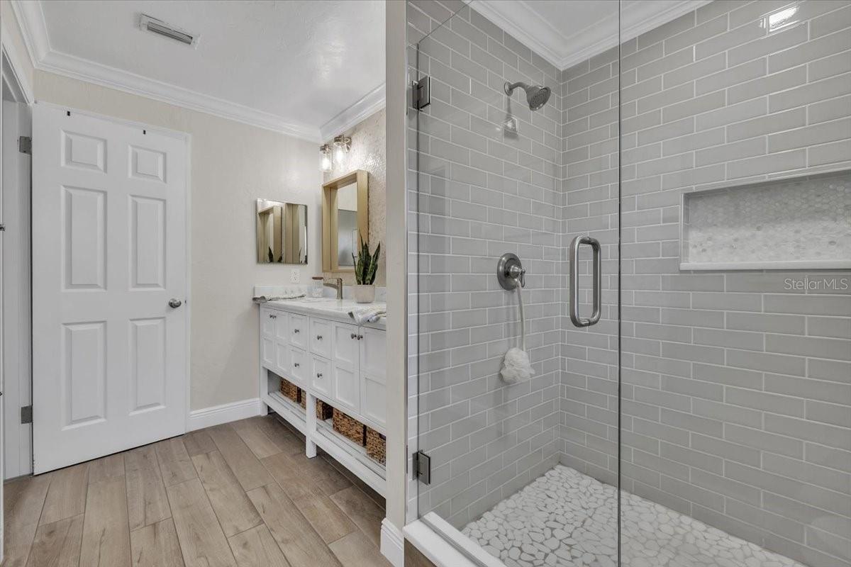 BAY VIEW ACRES - Residential