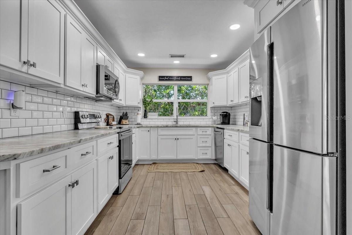 BAY VIEW ACRES - Residential