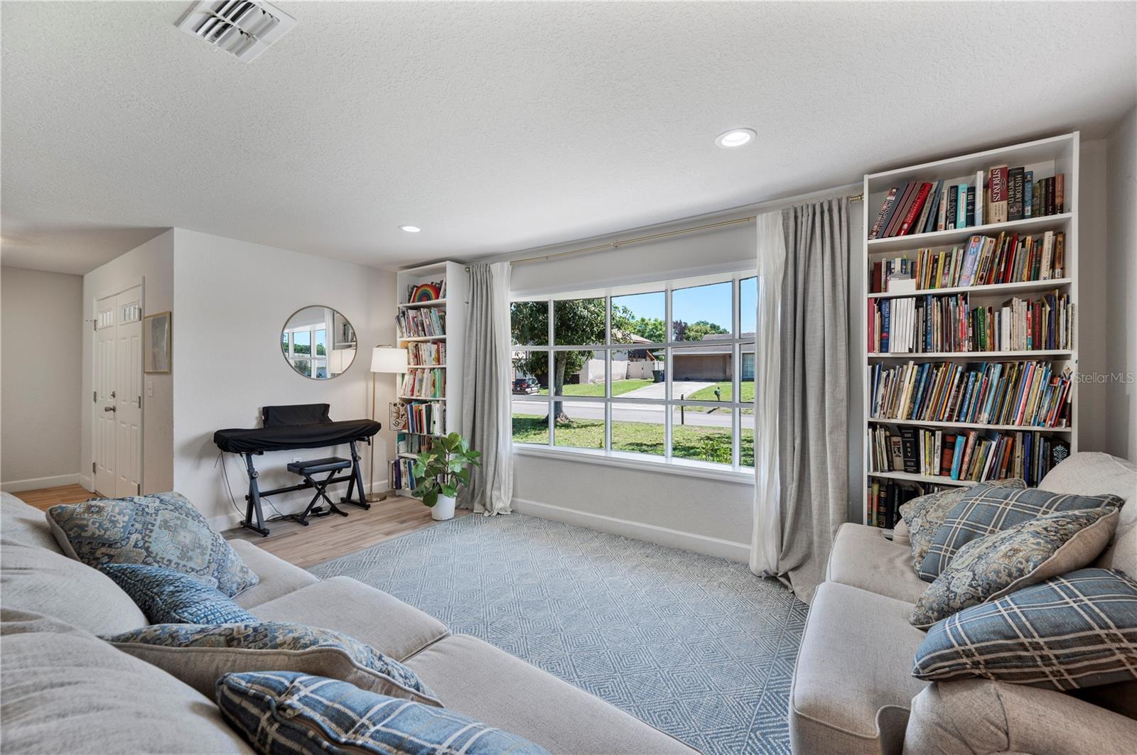 OAK GLEN - Residential