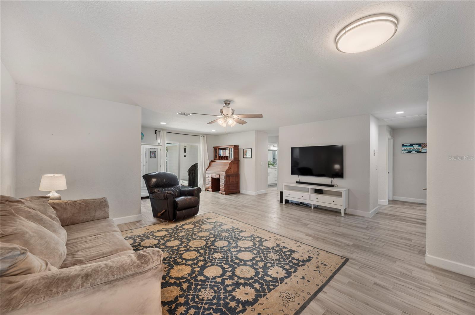 OAK GLEN - Residential