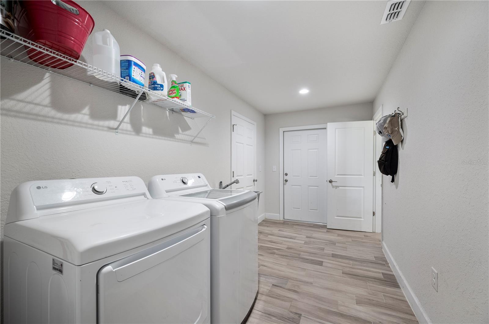 OAK GLEN - Residential