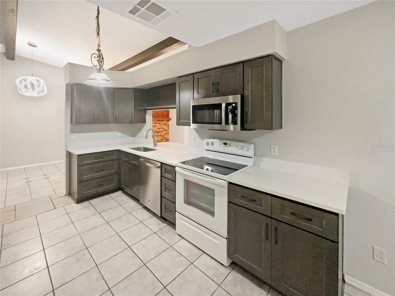 1375 JAN LAN BOULEVARD