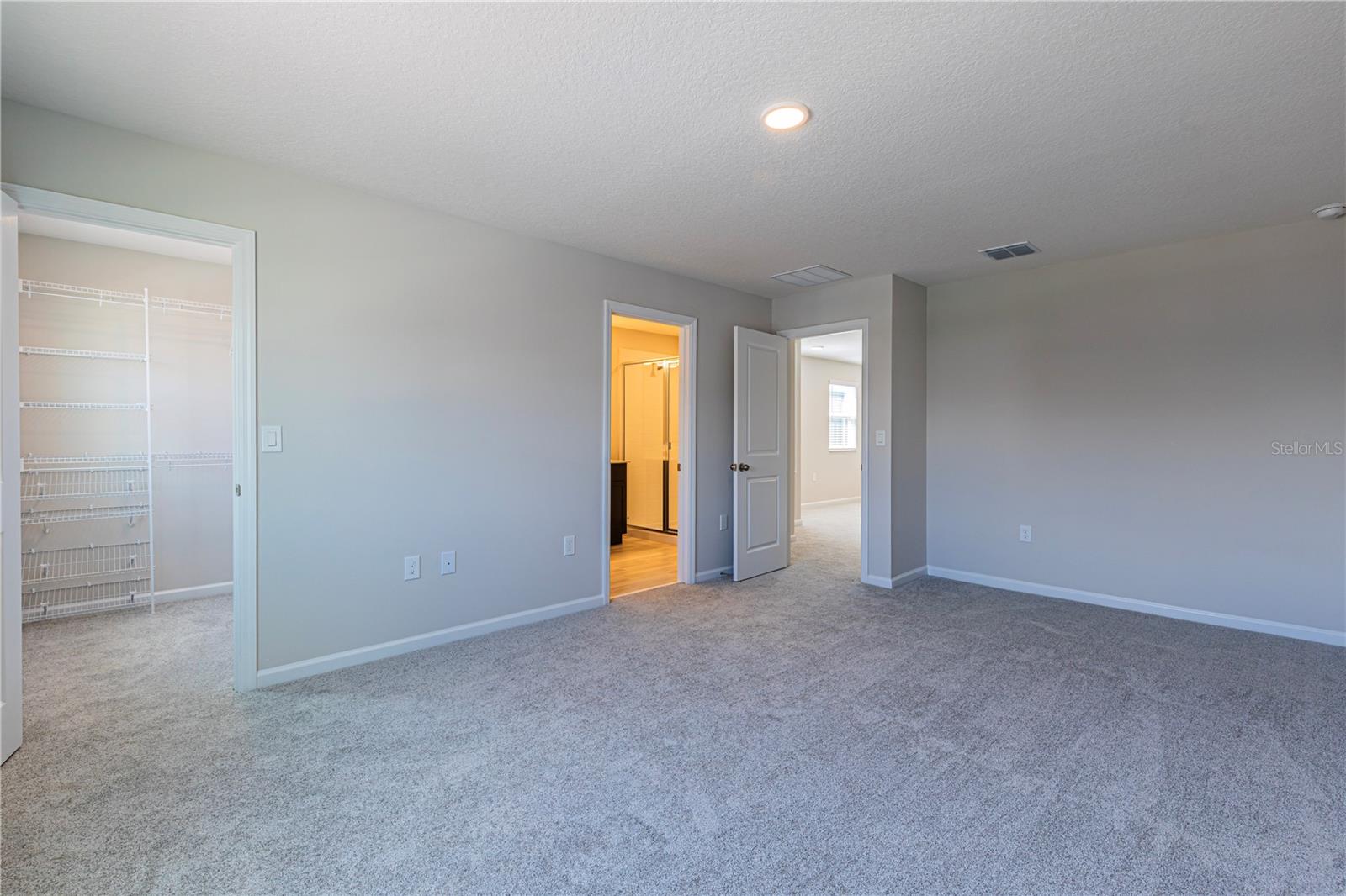 EDEN AT CROSSPRAIRIE - Residential Lease