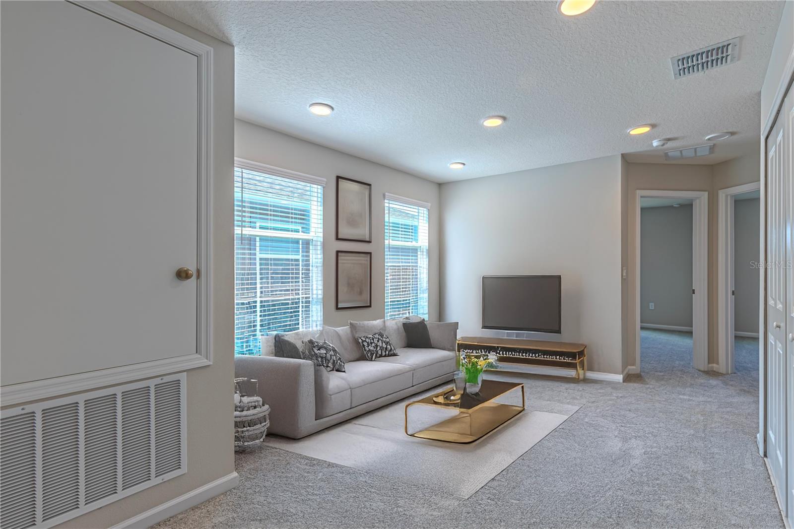 EDEN AT CROSSPRAIRIE - Residential Lease