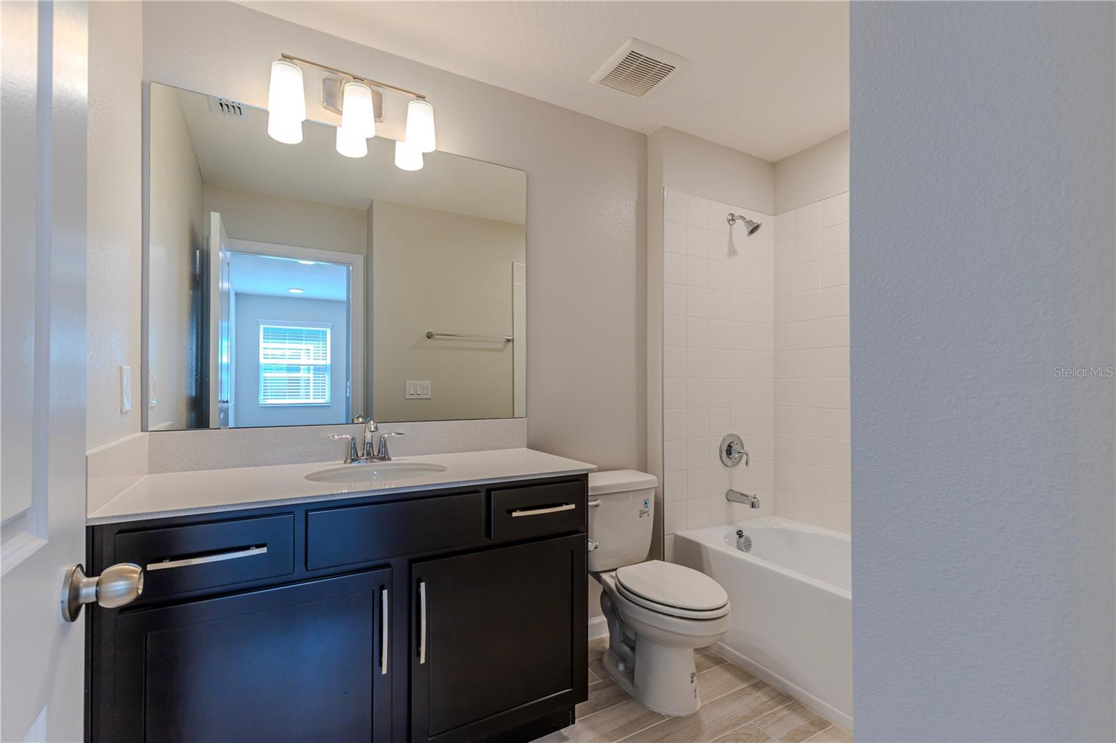 EDEN AT CROSSPRAIRIE - Residential Lease