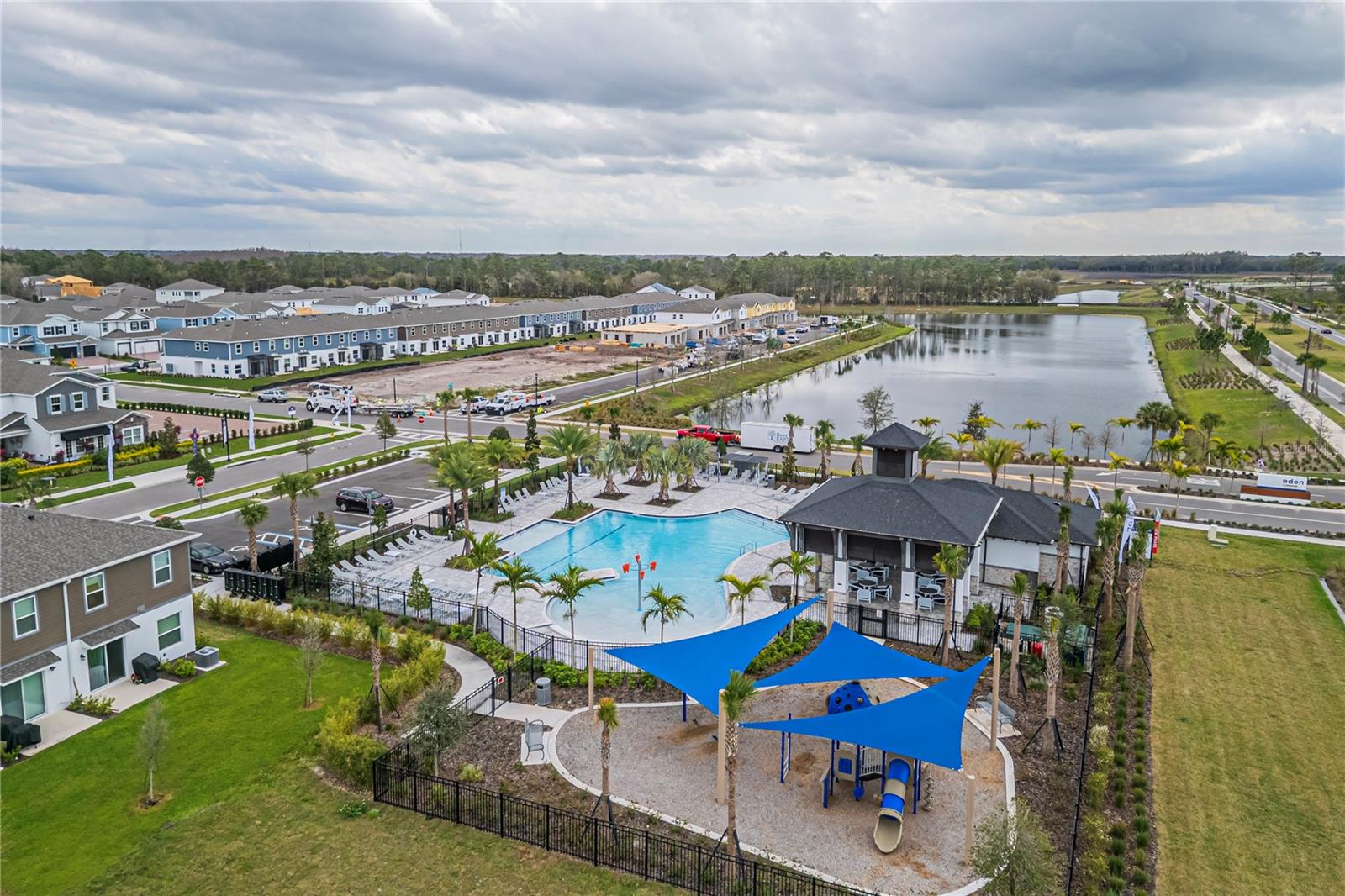 EDEN AT CROSSPRAIRIE - Residential Lease