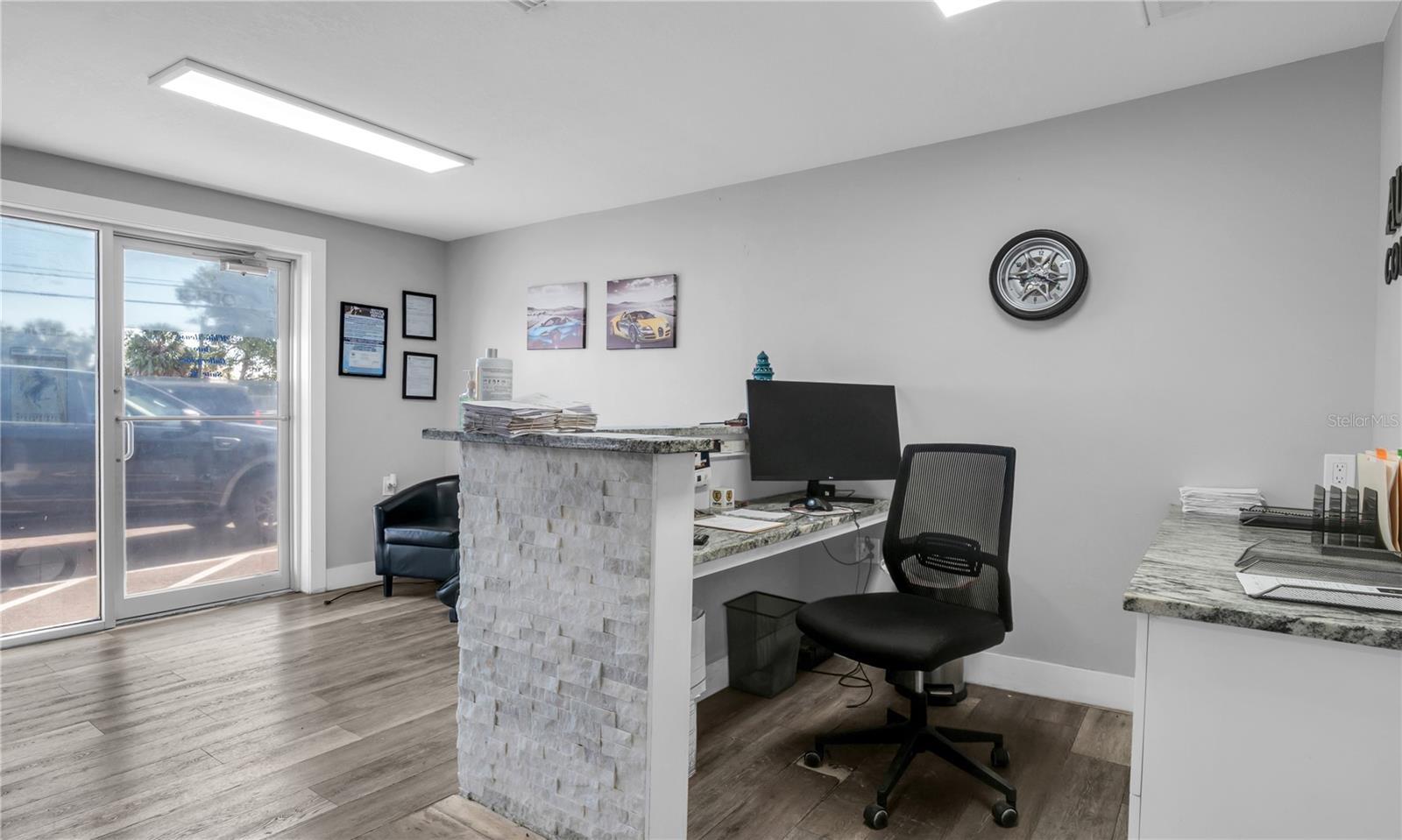 DREW PARK RE OF - Commercial Sale