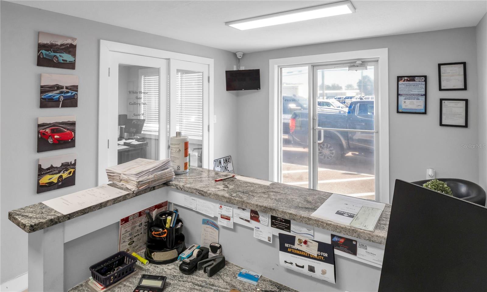 DREW PARK RE OF - Commercial Sale