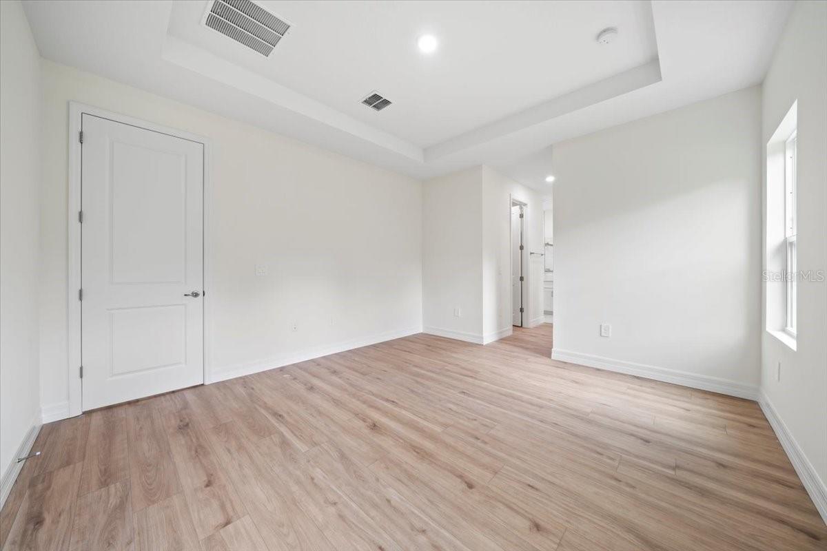 PORT CHARLOTTE SUB 24 - Residential Lease