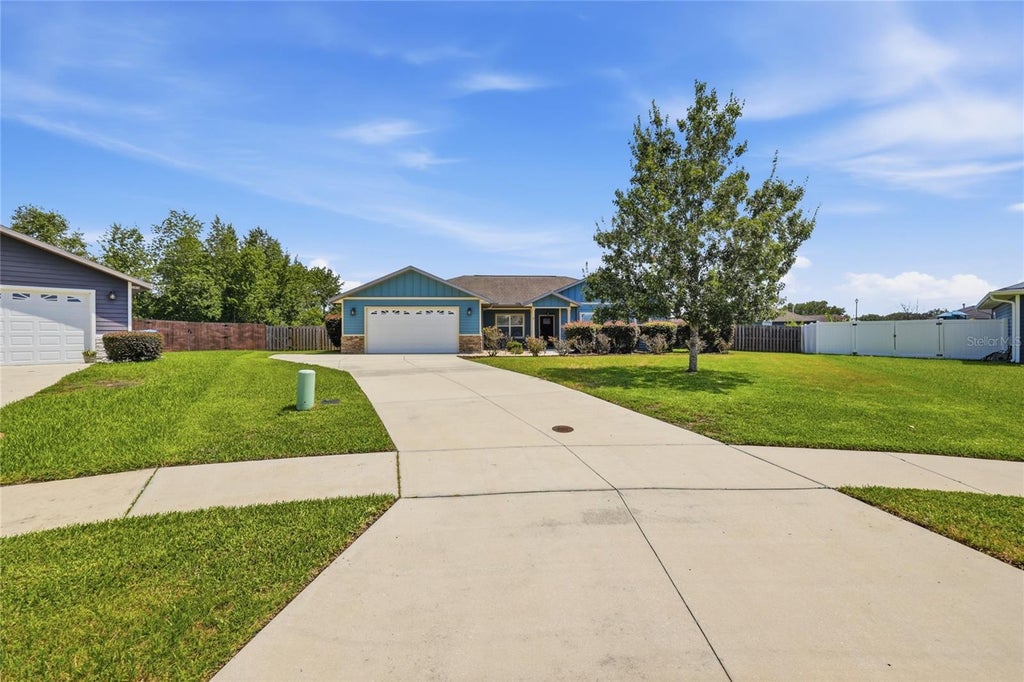 Photo of 22971 NW 6th Lane, Newberry, FL 32669 (MLS # GC542944)