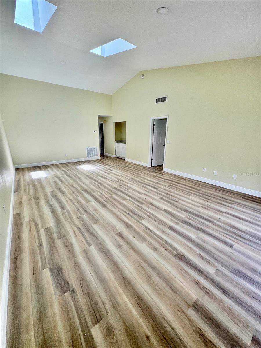 CEDARWOOD VILLAGE 1 - Residential