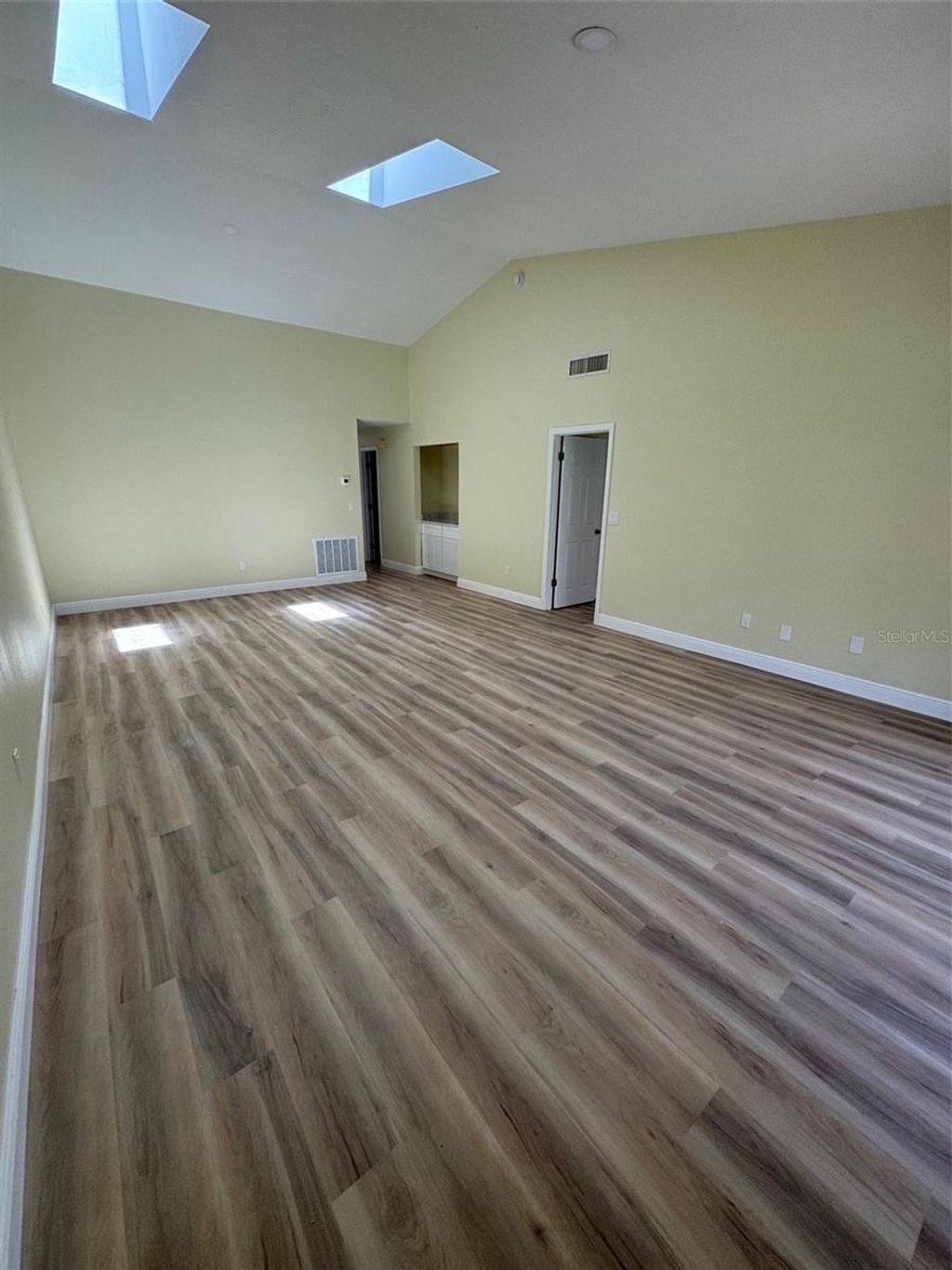 Photo of 2317 Sun Valley Circle #2317, Winter Park, FL 32792 (MLS # O6398500)