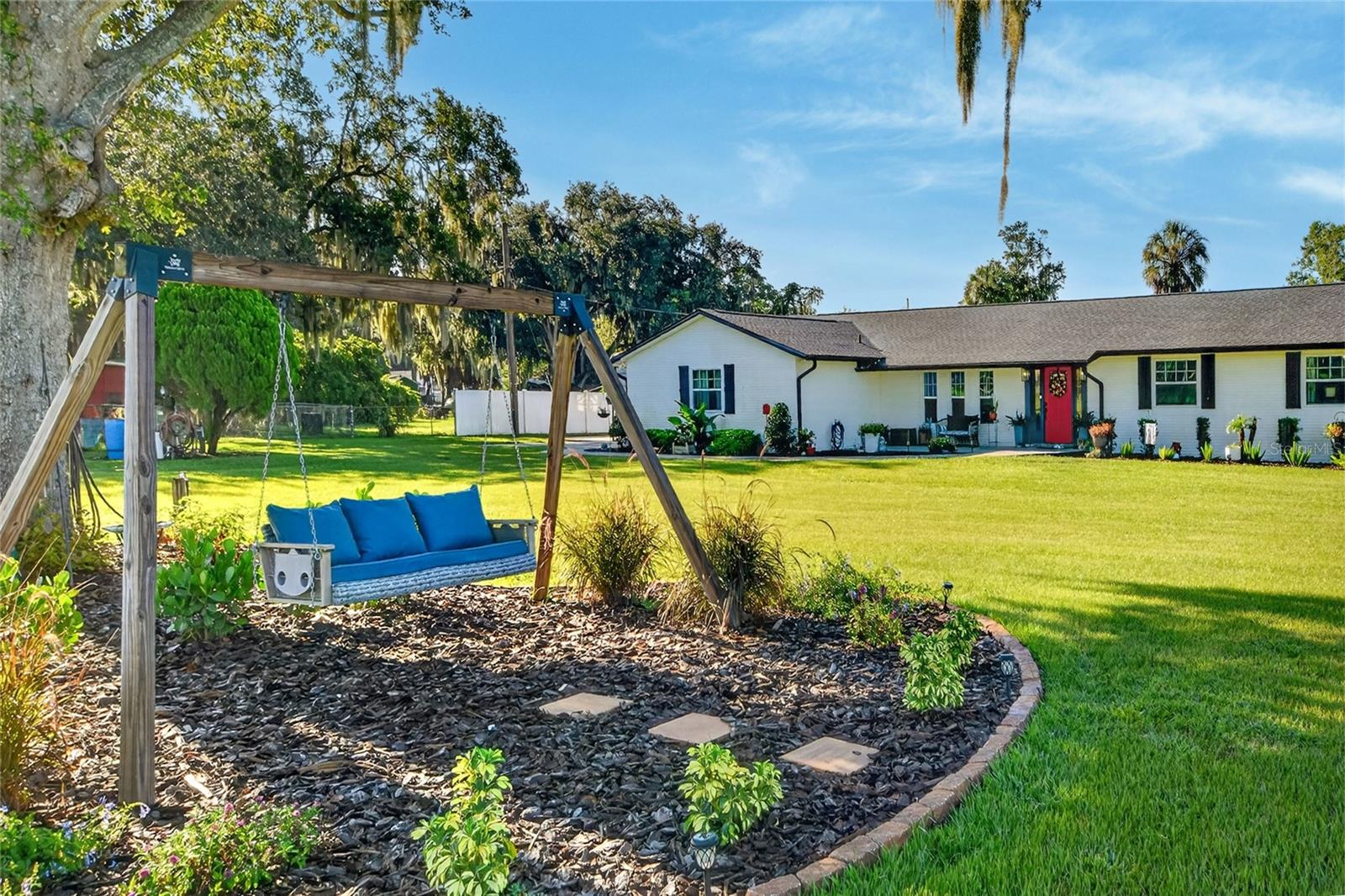 4220 HOWELL LANE