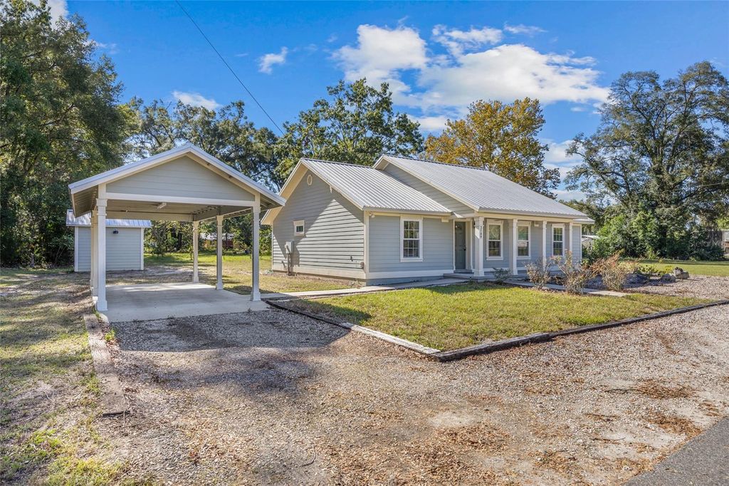 Photo of 3109 E Bryant Avenue, Bell, FL 32619 (MLS # GC538298)