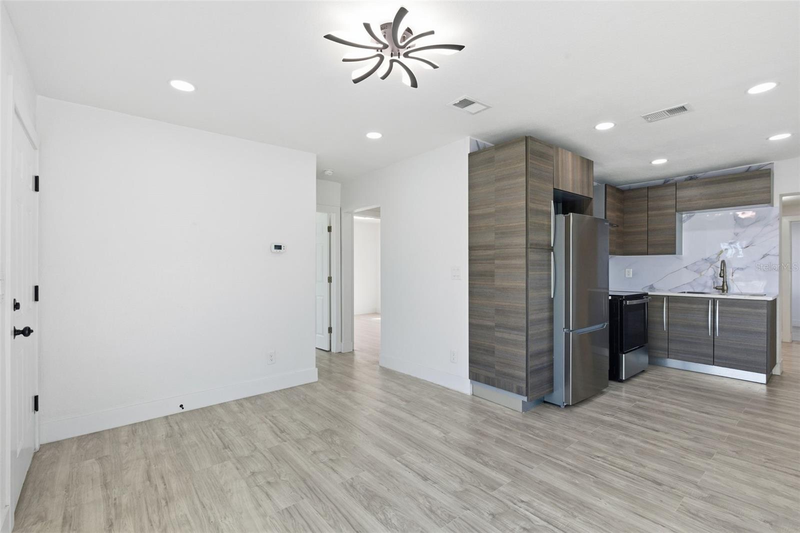 FORREST HILL NELLIE M DAVIS - Residential