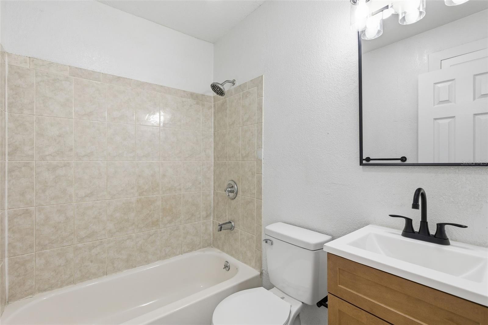 FORREST HILL NELLIE M DAVIS - Residential