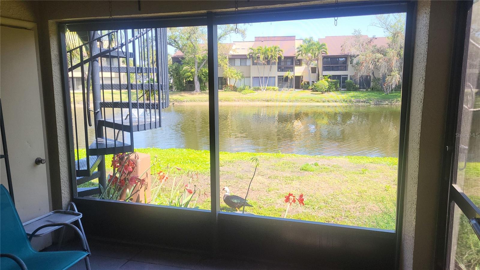 875 S VILLAGE DRIVE N 102