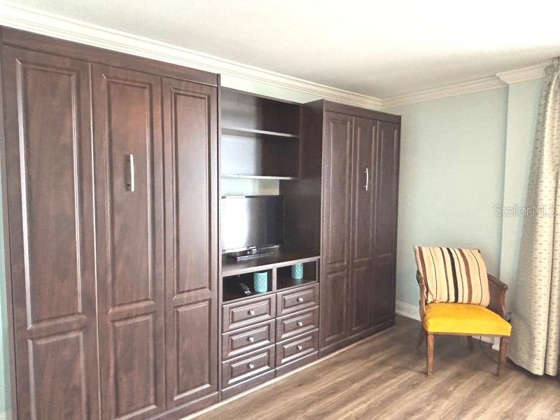 TOWERS - Residential