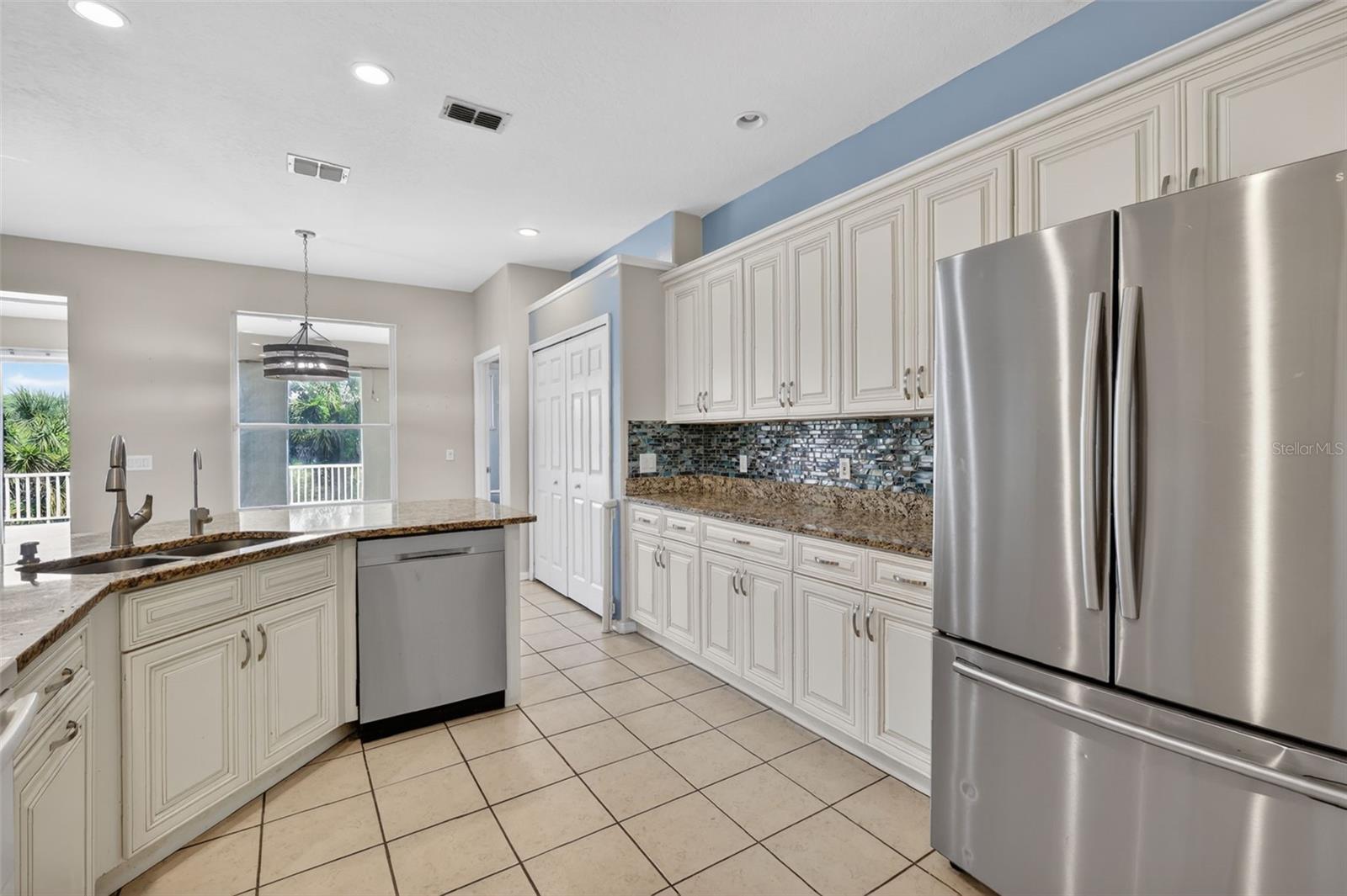 ARROWHEAD PH 02 - Residential