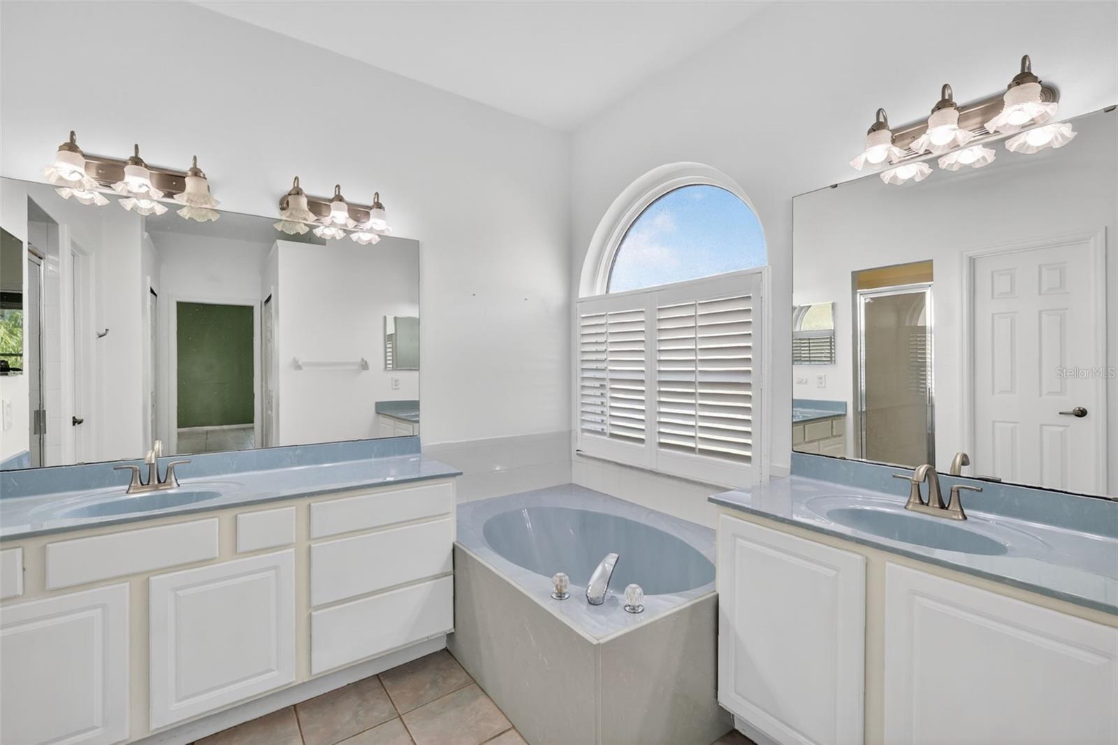 ARROWHEAD PH 02 - Residential