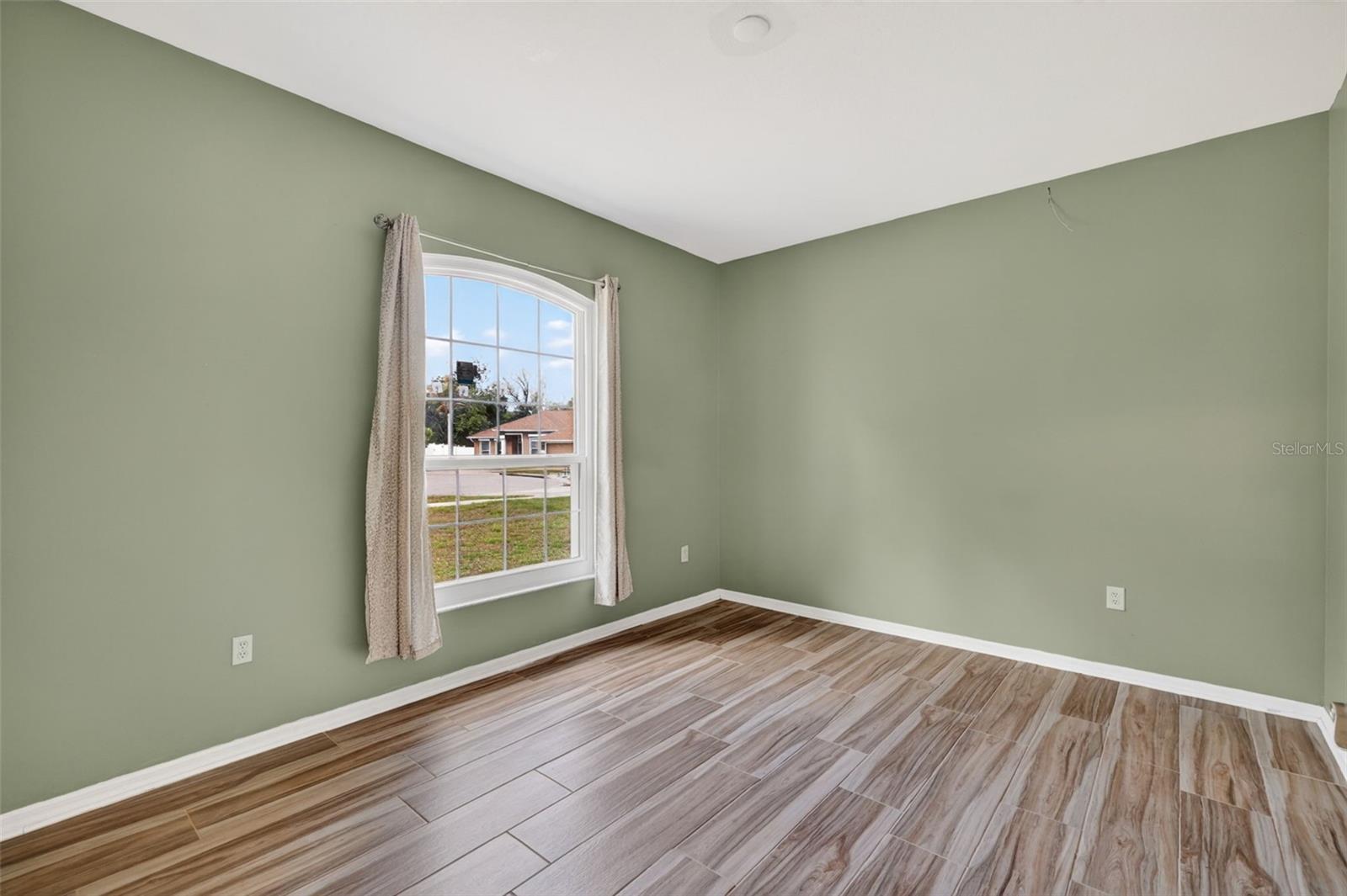 ARROWHEAD PH 02 - Residential