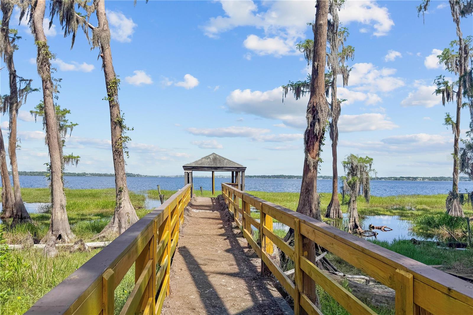 OSPREY POINTE SUB - Land