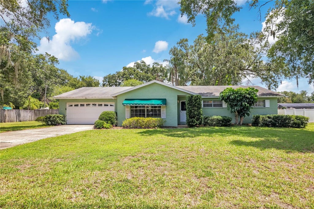 Photo of 2611 Lake Margaret Drive, Orlando, FL 32806 (MLS # O6420657)