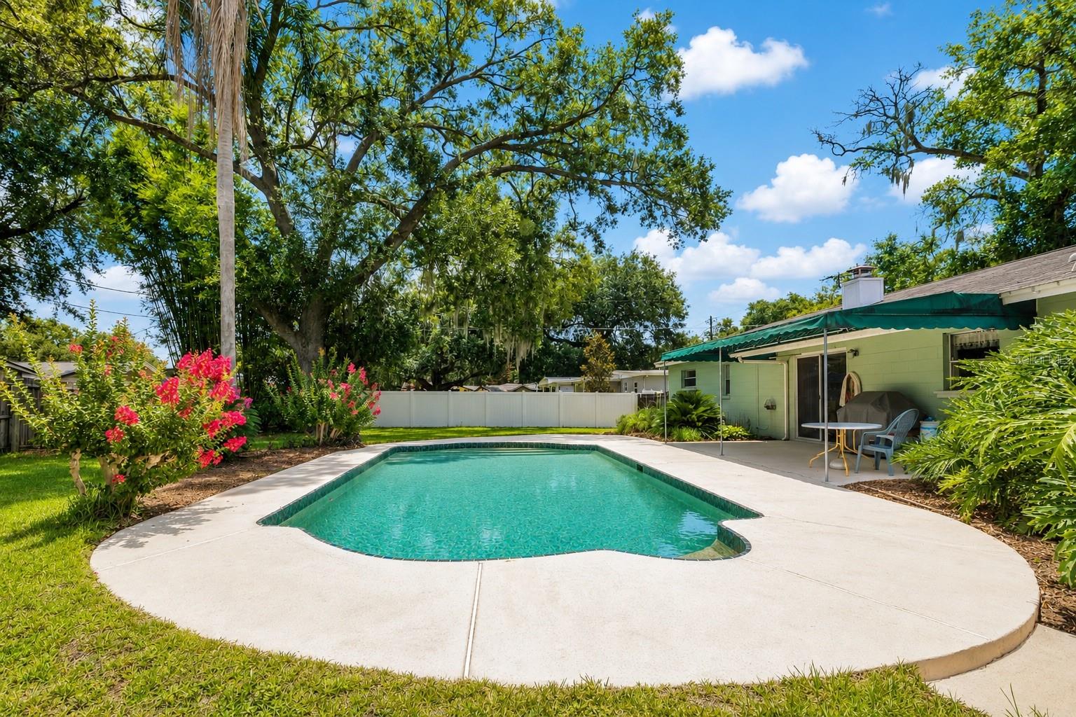 2611 LAKE MARGARET DRIVE